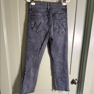 MOTHER Insider Crop Step Fray in Train Stops wash